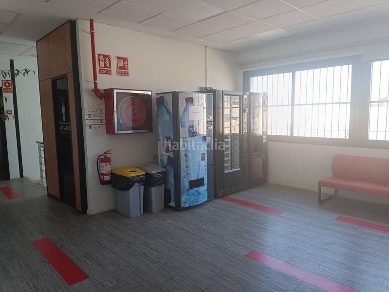 Foto d16b434d-365f-4118-b064-de7065b06990. Rent industrial building in Les Planes Sant Joan Despí