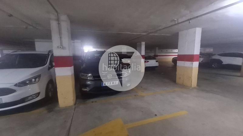 Foto e7dfb5d9-4f42-491b-bcd8-65e54f38861c. Posto auto in Plaça Catalunya - Escola Industrial Terrassa