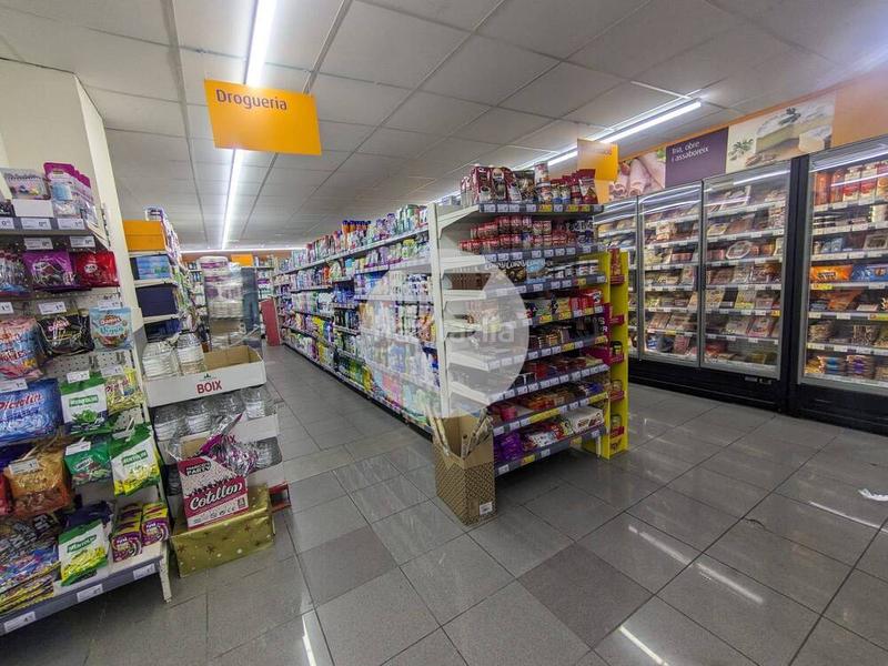 Foto a9dec6e3-a80b-477a-8a5d-12b4bb7467af. Locale commerciale in La Gavarra Cornellà de Llobregat