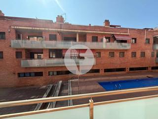 Dúplex a Granollers Nord. Dúplex exclusivo de 227 m con terraza, piscina comunitaria y aca