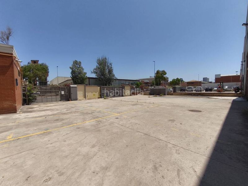 Foto 3a92aa68-b063-4500-87fe-6d3a7bb2662f. Affitto capannone industriale in Almeda - El Corte Inglés Cornellà de Llobregat