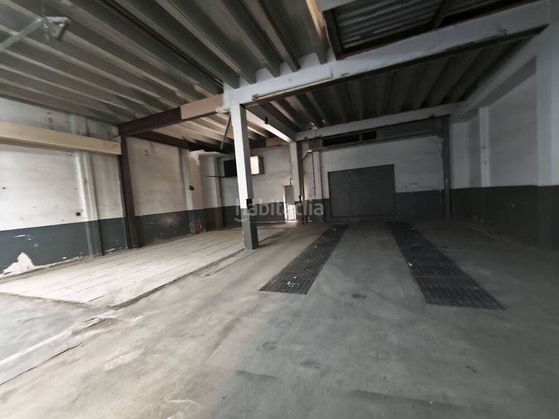 Foto 50a134ea-b33a-46a0-a2b0-7eafe4d05aa6. Affitto capannone industriale in Almeda - El Corte Inglés Cornellà de Llobregat