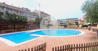 Pis a Can Tussell. Bonito piso de 85 m2, 3 hab, 2 baos, galera, balcn, pk y zona