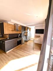 Etagenwohnung in Plaça Catalunya - Escola Industrial. Inversión activa en can palet  piso reformado con alta rentabili