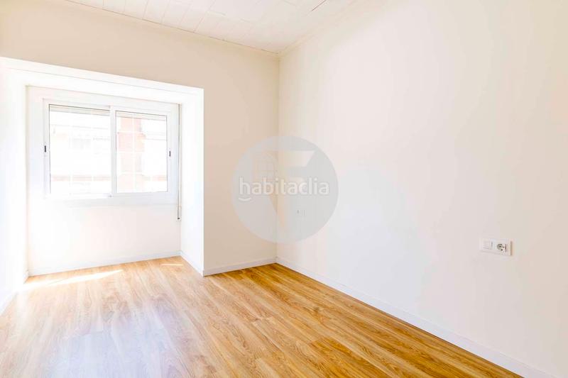 Foto dfe5717a-ce3a-454a-b437-b6d3513239c0. Alquiler piso tres dormitorios en les corts en Sant Ramon - Maternitat Barcelona