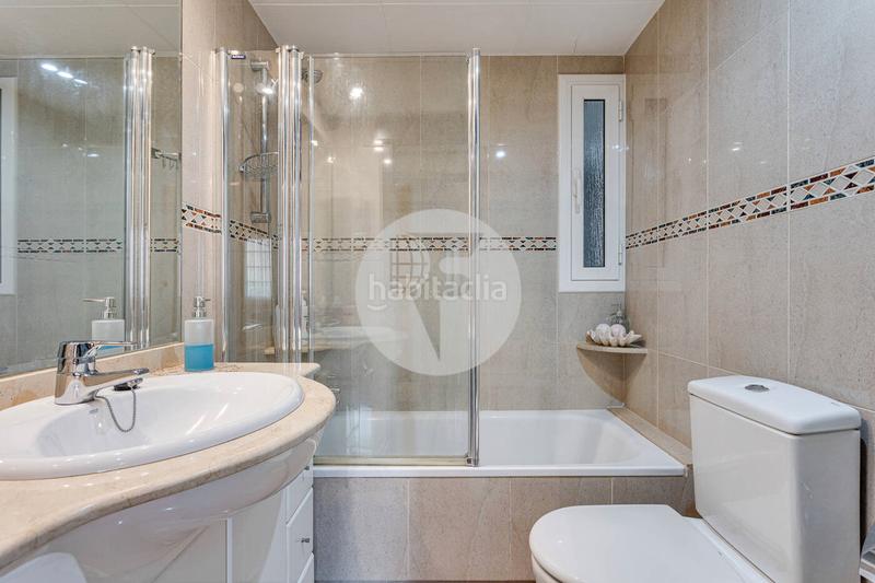 Foto 636e81a3-97e5-4718-b3d0-e12f50aa0129. Appartement avec chauffage dans Hostafrancs Barcelona