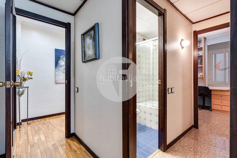Foto 6a0a7983-cdd4-4b1d-9ece-fe4e1d05d9b3. Appartement avec chauffage dans Hostafrancs Barcelona