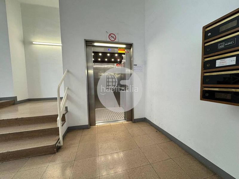 Foto 3f44ba48-be73-4d40-bd35-dbf2a8dfcb00. Aparcament cotxe a Raval Barcelona