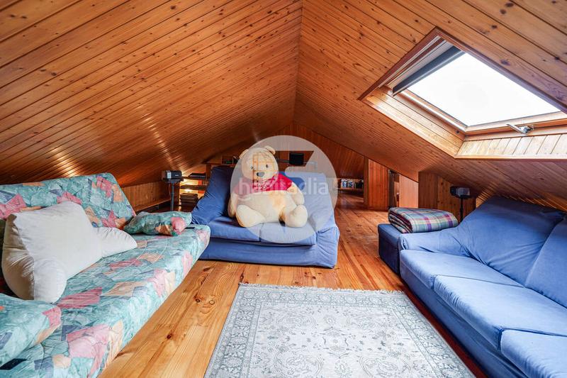 Foto 327dbc45-dec6-4f46-b158-135624a9d621. Casa amb calefacció aparcament piscina a Torrent Ballester Viladecans