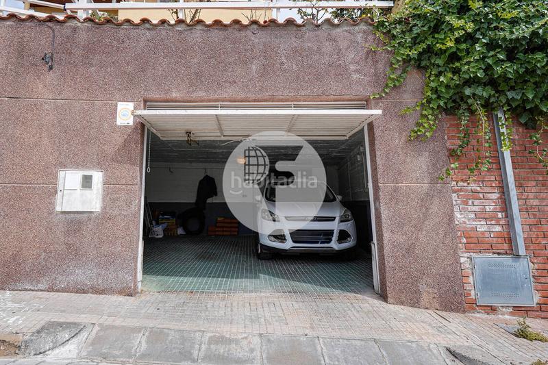 Foto 482260a2-7df7-419b-882b-782412fc67d4. Casa amb calefacció aparcament piscina a Torrent Ballester Viladecans