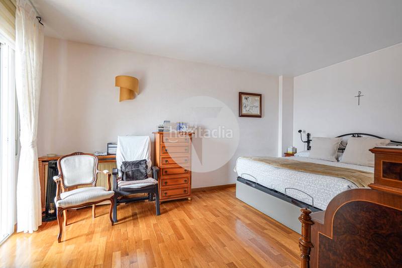 Foto 4f273ade-6051-4655-96f9-c8bd4ca38b1d. Casa amb calefacció aparcament piscina a Torrent Ballester Viladecans