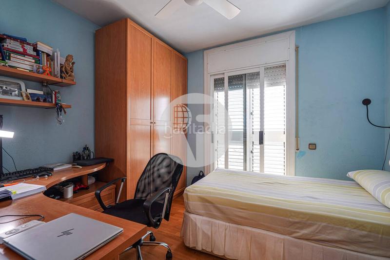 Foto 7ee901ff-8b75-42ed-8710-b7f7601195ae. Casa amb calefacció aparcament piscina a Torrent Ballester Viladecans