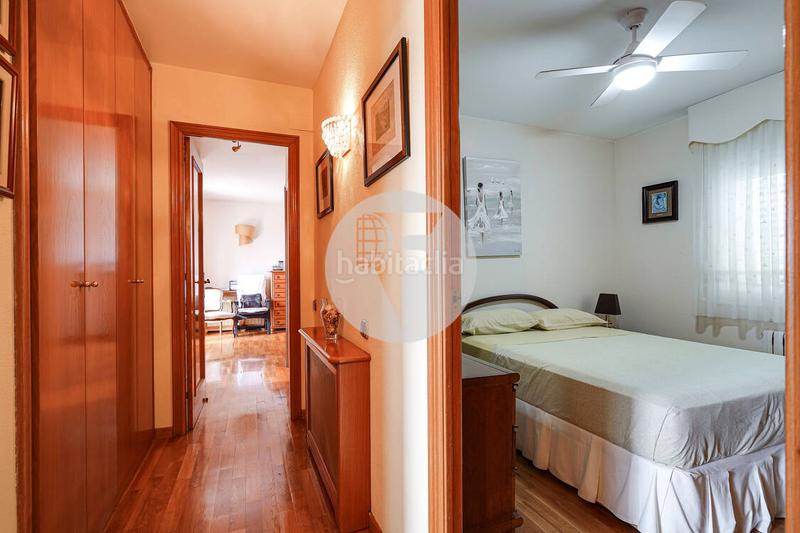 Foto a9904932-8f43-49f4-a65b-0c72df7c6ee8. Casa amb calefacció aparcament piscina a Torrent Ballester Viladecans