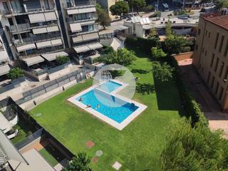 Pis a Can Clos-Pinetons. Espectacular piso seminuevo en ripollet, con piscina comunitaria