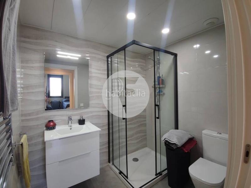 Foto eda2ed3f-e078-4dcb-a273-f08ac4bf2a3c. Appartamento con riscaldamento piscina in Can Clos-Pinetons Ripollet