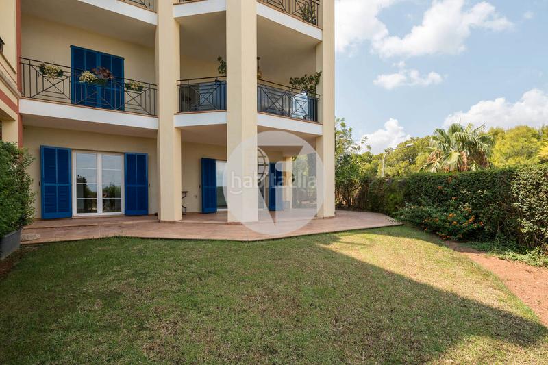 Foto 3dbc78ee-6413-48a3-a583-31b60d9da709. Piso apartamento con jardín privado en sa vinya, bendinat en Calvià