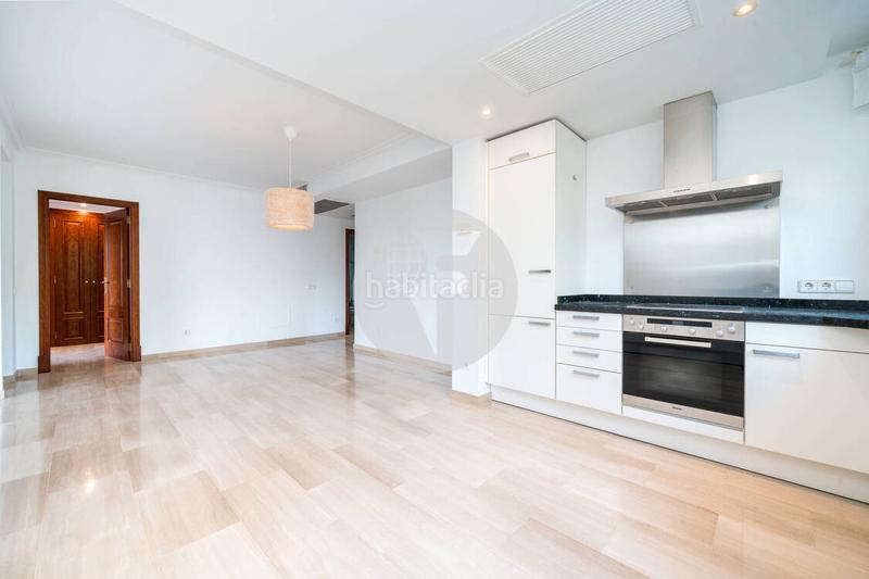 Foto 5f8b3af3-e21b-4324-9106-10200cf970ff. Piso apartamento con jardín privado en sa vinya, bendinat en Calvià
