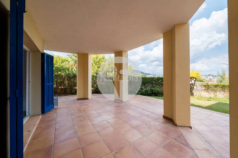 Foto 777ea66a-90f2-42d2-a32f-1a5cf57a80ea. Piso apartamento con jardín privado en sa vinya, bendinat en Calvià