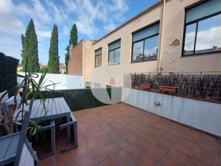 Lloguer Dúplex a Barri del Centre. Magnífico piso dúplex en alquiler situado en una de las zonas má