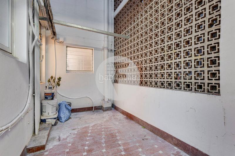 Foto 47c8a168-e427-418d-b023-9213a70a1bb8. Piso fantástico piso en la pl. adria en pleno corazón del barrio exclusivo de sant gervasigalvany, . en Barcelona