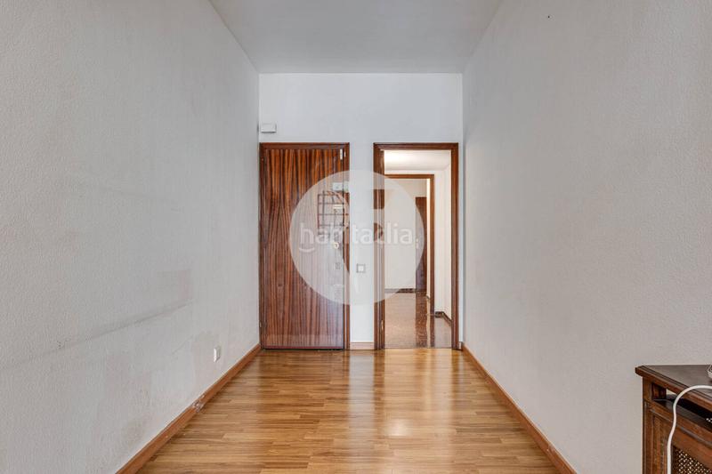 Foto 53ea3455-26da-4138-bec2-b6de3410a4d3. Piso fantástico piso en la pl. adria en pleno corazón del barrio exclusivo de sant gervasigalvany, . en Barcelona