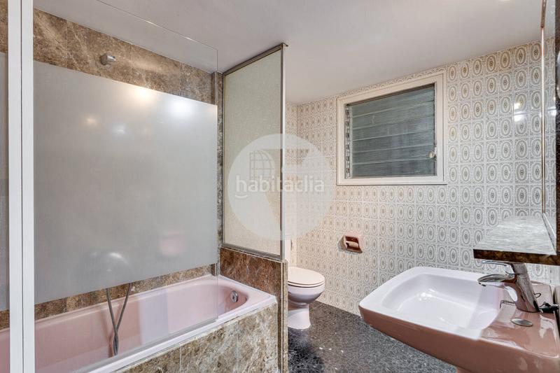 Foto 6993c097-ed61-4b57-917c-d7d120c386f0. Piso fantástico piso en la pl. adria en pleno corazón del barrio exclusivo de sant gervasigalvany, . en Barcelona