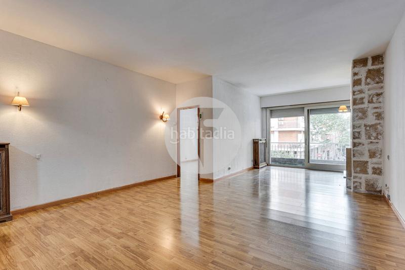 Foto 855006e8-e4c1-4ec6-b71f-40ff9f5a8d56. Piso fantástico piso en la pl. adria en pleno corazón del barrio exclusivo de sant gervasigalvany, . en Barcelona