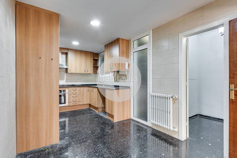 Foto e86ee37f-0d47-45b4-b0ac-8dbbdab7bcdb. Piso fantástico piso en la pl. adria en pleno corazón del barrio exclusivo de sant gervasigalvany, . en Barcelona