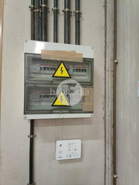 Foto d2e388cb-36b1-4685-a782-ee3bfdc8cdca. Location bâtiment à usage industriel dans Almeda - El Corte Inglés Cornellà de Llobregat