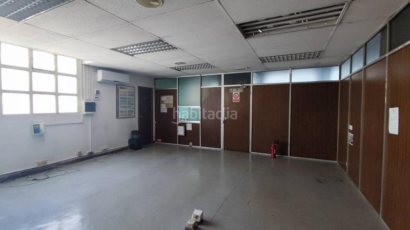 Foto a936e162-8713-403e-a168-d4e83e31abeb. Lloguer nau industrial a Gràcia Sabadell