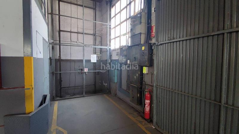 Foto 1bb10e42-4206-4eb9-af22-ef9f37b2c919. Rent industrial building in Gràcia Sabadell