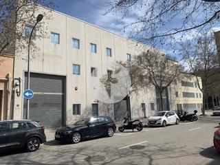 Location Bâtiment à usage industriel à Provençals del Poblenou. Nave industrial adosada en alquiler situada en poblenou de barce