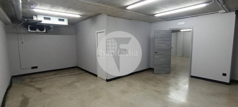 Foto a8c19918-07f4-41f9-9ba1-83644ed93e3c. Local comercial a Les Fonts Terrassa