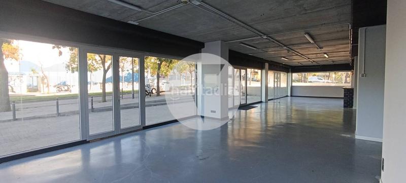 Foto fa6af309-65cd-43d0-8641-3f34a835ffd3. Local comercial a Les Fonts Terrassa