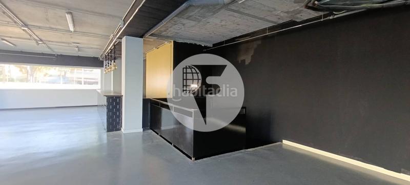 Foto ff7ed28c-01de-4d4a-878b-791a827408de. Local comercial a Les Fonts Terrassa