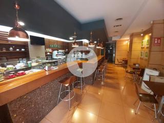 Miete Geschäftsraum in Fort Pienc. Se ofrece en alquiler un espectacular local comercial de 620m, t