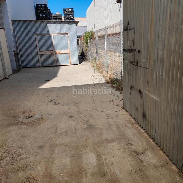 Foto fbc76bda-c671-4ca0-91b2-c08d3d74d110. Lloguer nau industrial a El Pla Sant Feliu de Llobregat