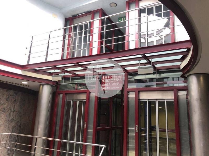 Foto 4605661a-1a13-479b-acad-1e7c928b335f. Local comercial espectacular local comercial situado en el distrito de sarriasant gervasi, en el barrio de el putxet i farró. ubicado en la calle en Barcelona