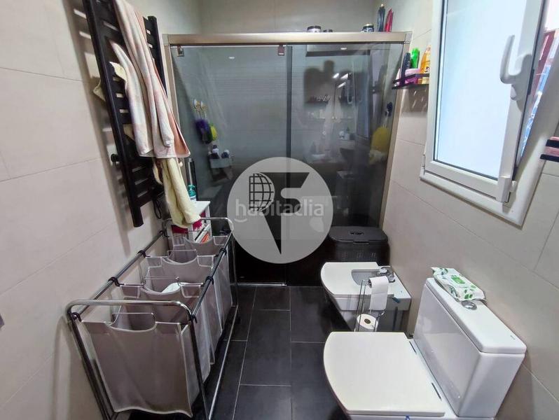 Foto 33536d8a-63e1-446a-a437-9e0f0c22ba05. Piso  completamente renovado con un diseño moderno y sofisticado en Montcada i Reixac