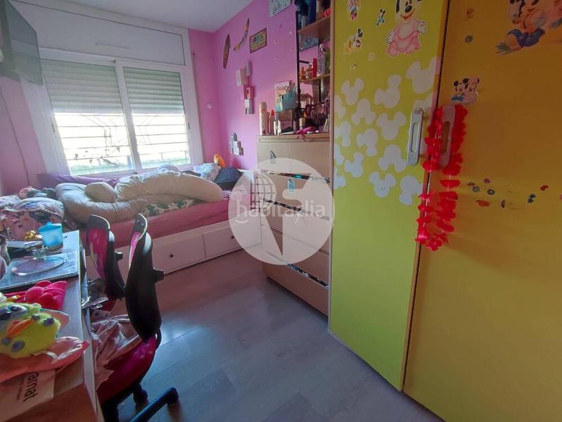 Foto bfecaddf-6d47-4d5e-a162-d163e2fc9b60. Piso  completamente renovado con un diseño moderno y sofisticado en Montcada i Reixac