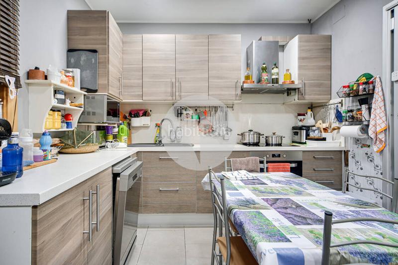 Foto 12c4f989-9382-41d3-8b5b-731c2a5d95b3. Planta baja oportunidad única zona bòbiles diagonal colomeres! en Gavà