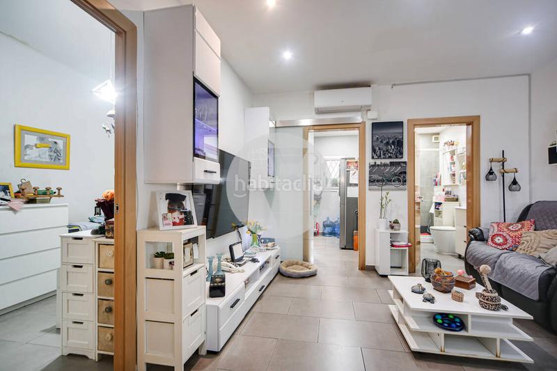 Foto 37e1ef4d-23d3-4d93-bddd-fd6befe82738. Planta baja oportunidad única zona bòbiles diagonal colomeres! en Gavà