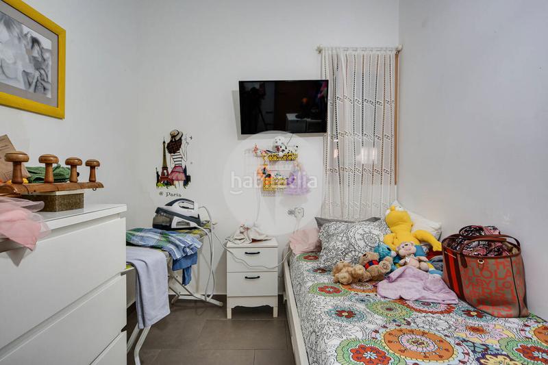 Foto 4f58faa7-fb3f-43e6-b5d1-cbdbd1d71a5f. Planta baja oportunidad única zona bòbiles diagonal colomeres! en Gavà