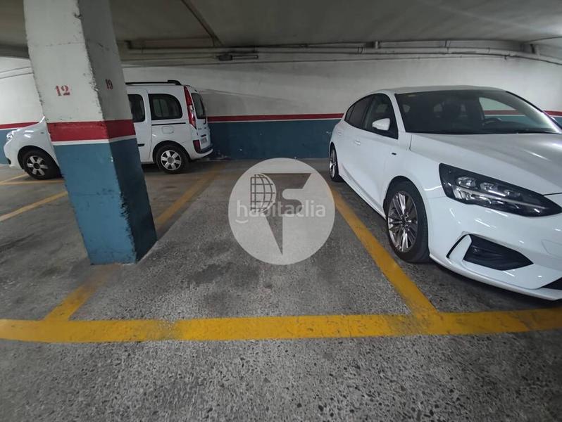 Foto 1db20bde-53bc-4ed4-8b3e-2d260237c241. Aparcament cotxe a Estació del Nord Mollet del Vallès