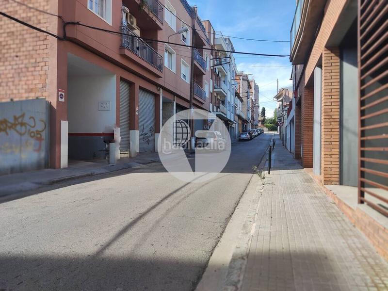 Foto 8d545f46-e64f-4cae-ac42-d11ada0160c6. Aparcament cotxe a Estació del Nord Mollet del Vallès