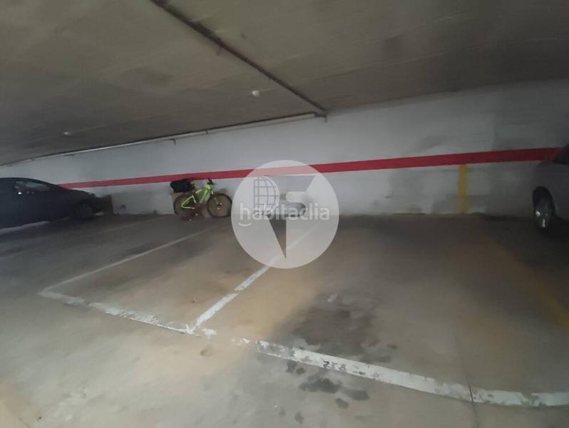 Foto b6feef82-6b2a-4d81-bb6d-97edf7ccc8dd. Posto auto in Estació de França Mollet del Vallès