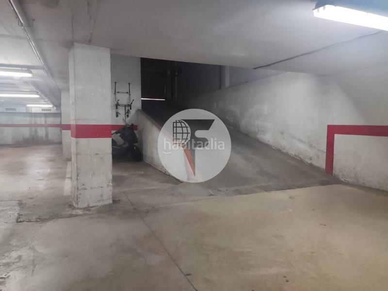 Foto f854736d-f475-4a60-a0cd-3c9ec559bcf2. Posto auto in Estació de França Mollet del Vallès