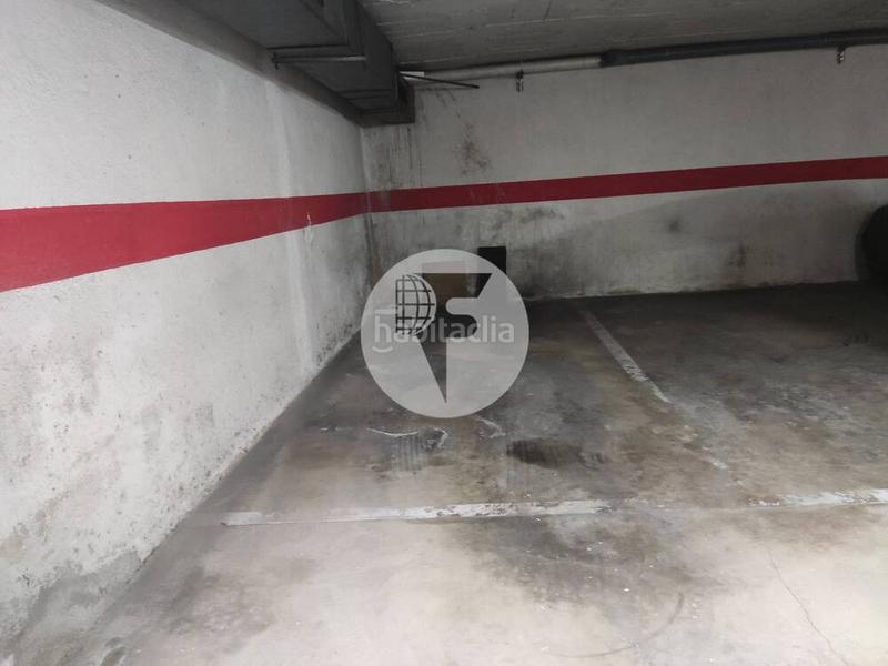 Foto f981887f-8a0f-40cb-b668-bd7b0b3ae8f4. Posto auto in Estació de França Mollet del Vallès