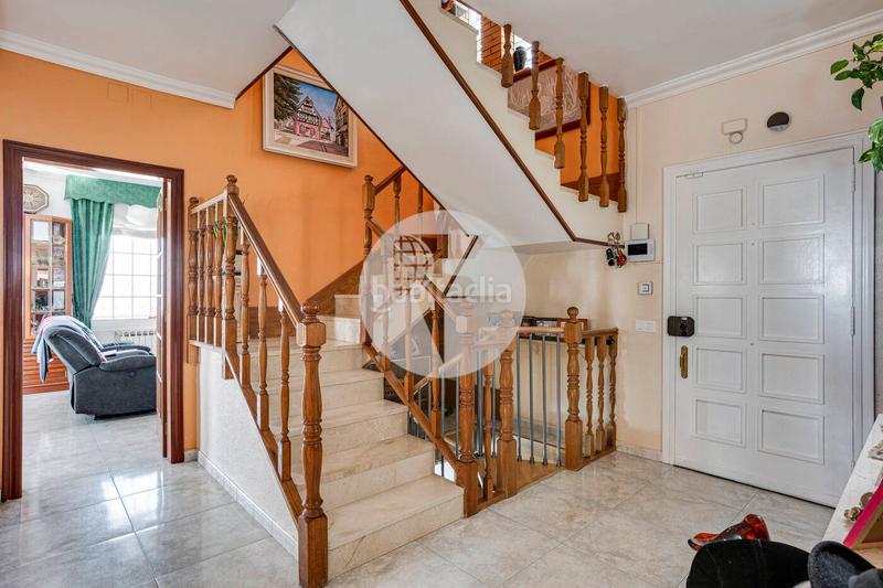 Foto 068d8ed3-7765-4716-badd-f87353108ccf. House with heating parking pool in La Miranda Esplugues de Llobregat