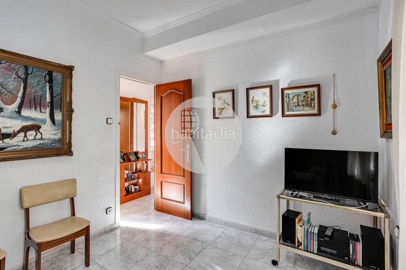 Foto d0569f44-ec85-42c9-9847-be8aa075cf96. House with heating parking pool in La Miranda Esplugues de Llobregat